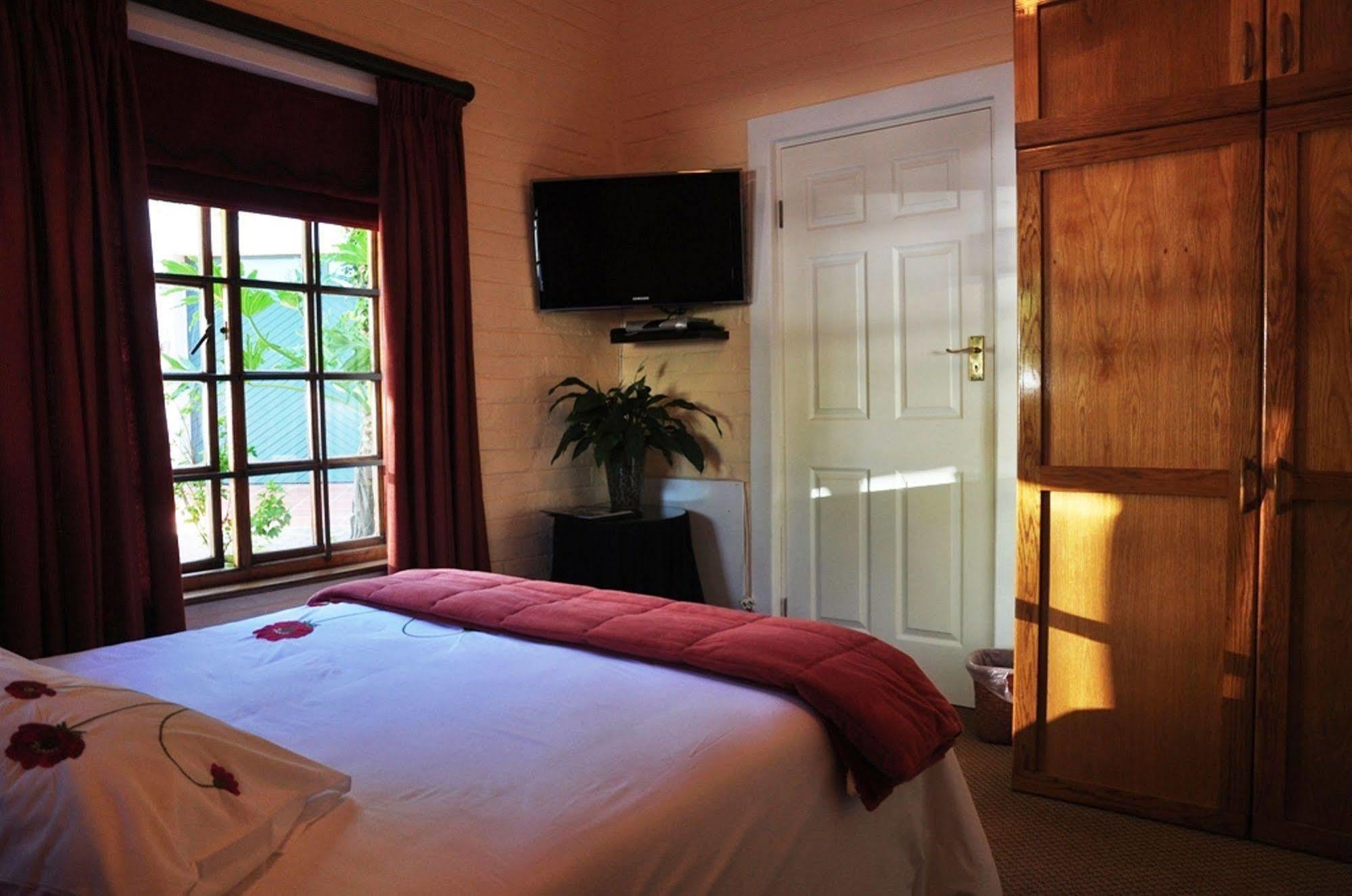 Edenwood House Hotel George Exterior photo